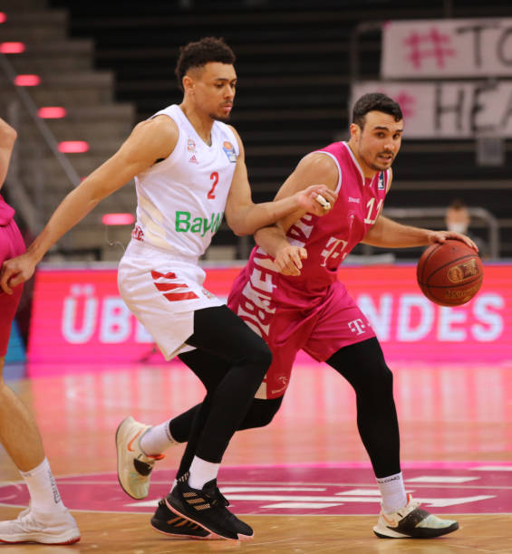 对于这位两 对于这位两