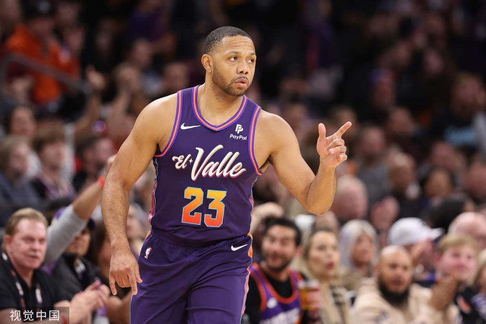 他能够与球 他能够与球